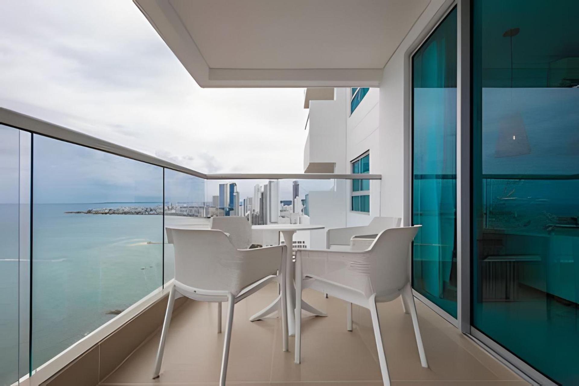 Laurdhomes Lujoso Apto Piso 28 Frente Al Mar, 2bth * Cartagena