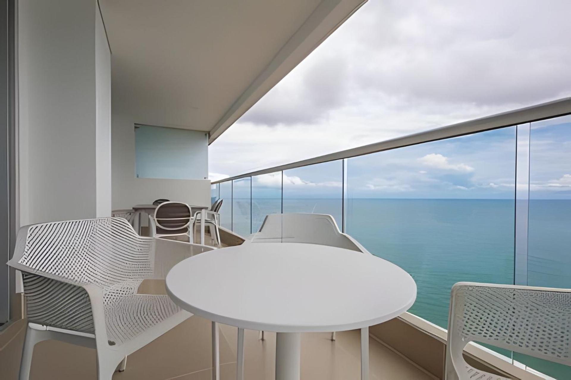 Laurdhomes Lujoso Apto Piso 28 Frente Al Mar, 2bth Apartamento *