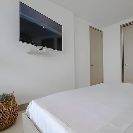 Laurdhomes Lujoso Apto Piso 28 Frente Al Mar, 2bth Apartamento